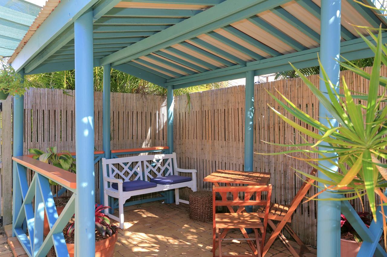 Golden Cane Bed & Breakfast Bargara Extérieur photo