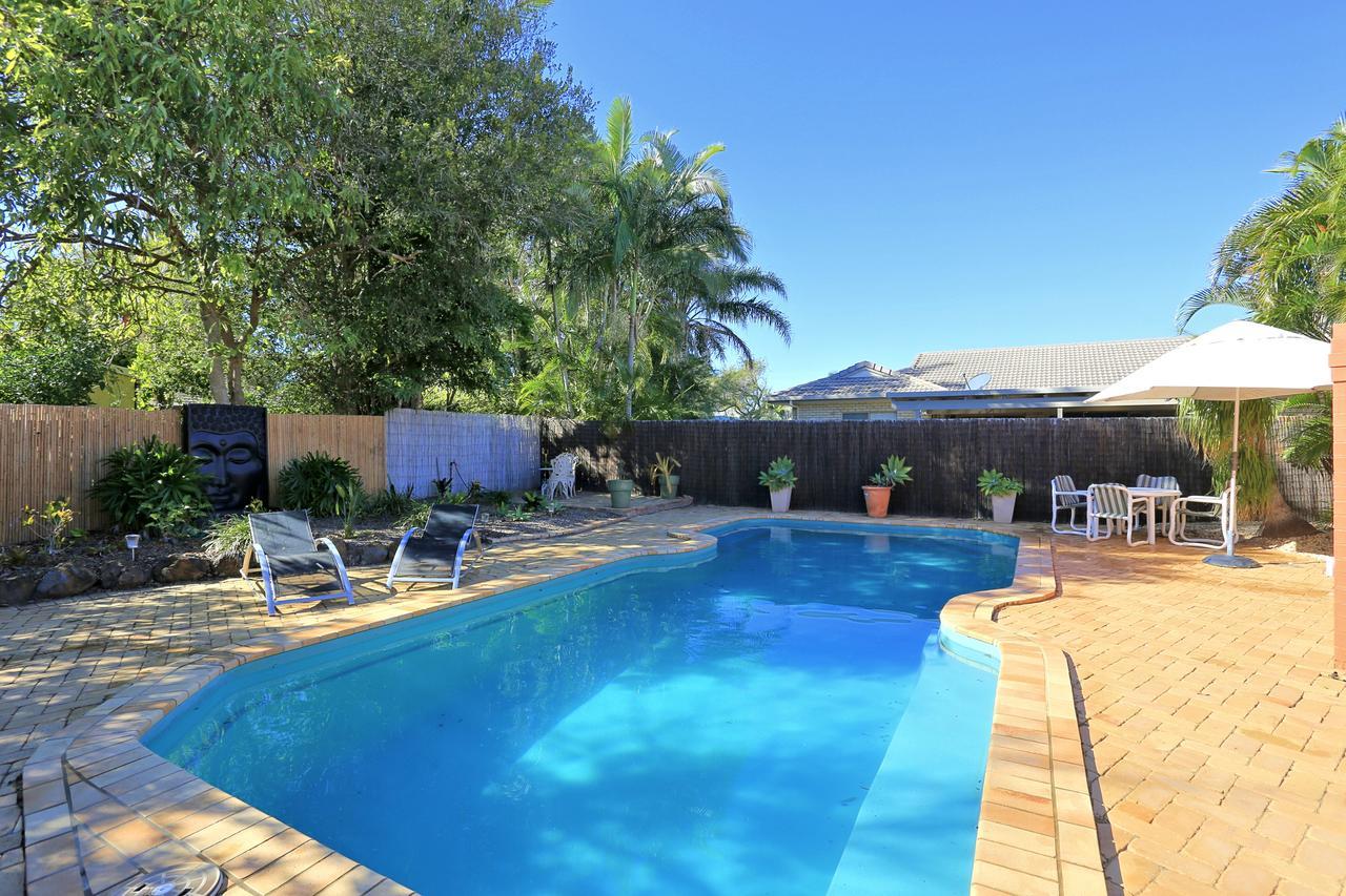 Golden Cane Bed & Breakfast Bargara Extérieur photo